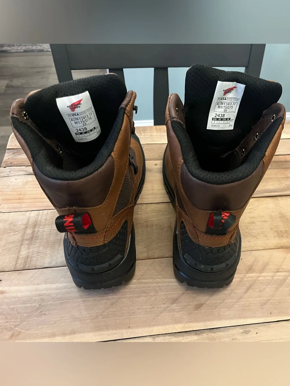 Red Wing 2438 Men’s Brown Leather Waterproof Work Boots Size 7